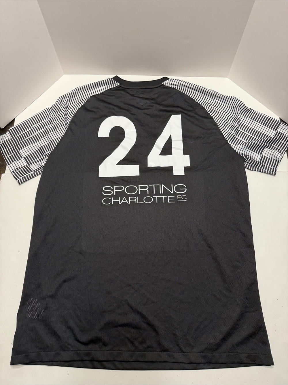 Nike NPLeagues charlotte Football club Men’s Black Soccer Jersey - Picture 3 of 16